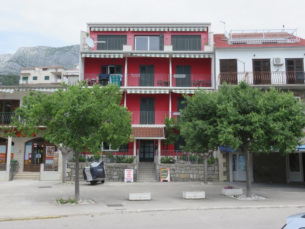 Casa Rosada Hotel Podgora Exterior photo